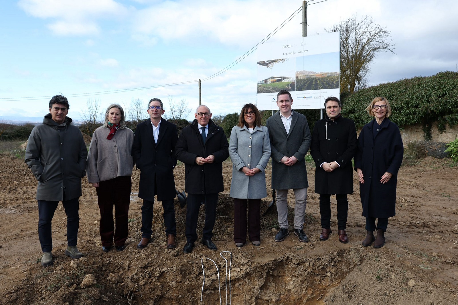 Laguardia pone la primera piedra del EDA Drinks & Wine Campus