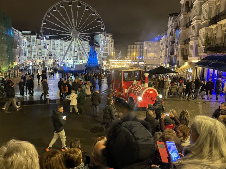 Más de 4.000 personas se suben al tren turístico de Vitoria-Gasteiz durante la Navidad